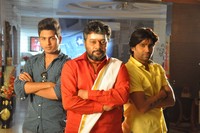 Evariki Evaru Movie on Location Stills